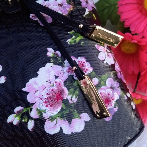 WALLET SOLD Calvin Klein Signature Black Floral Shopper Tote + Wallet - Picture 5 of 16